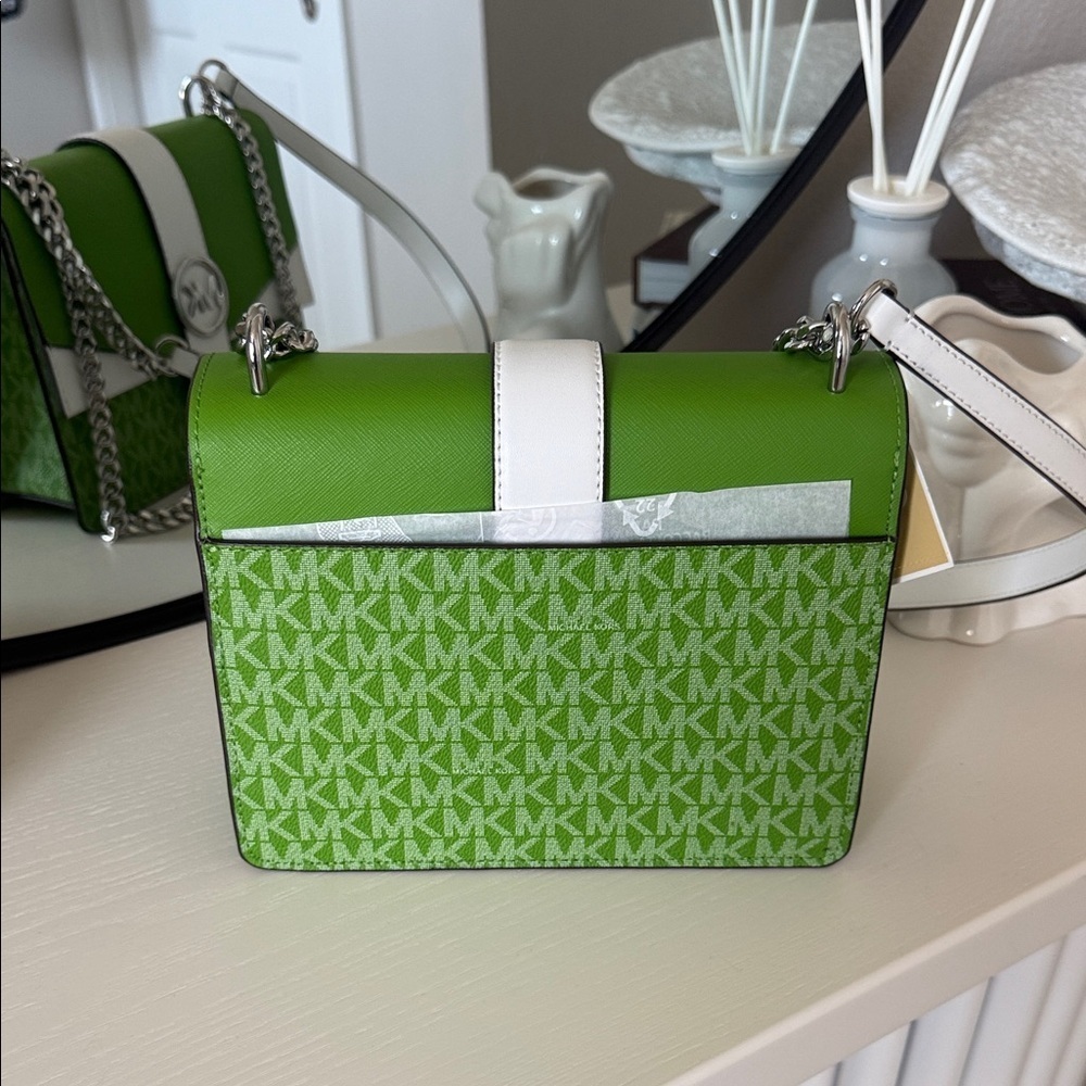 Michael Kors Vibrant Green and White Crossbody Bag - Picture 3 of 5